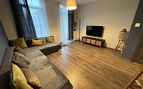 Charmante maison de ville rénové à 10 min de Liège!